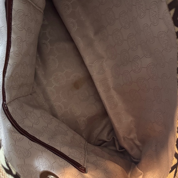 Michael Michael Kors Jet Set Monogram Canvas Tote Purse Shoulder BAG - Picture 8 of 9